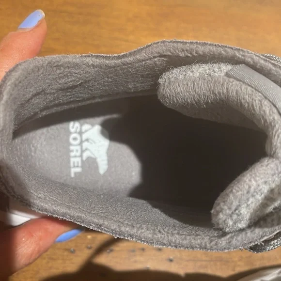 Sorel shoes - Picture 7 of 7